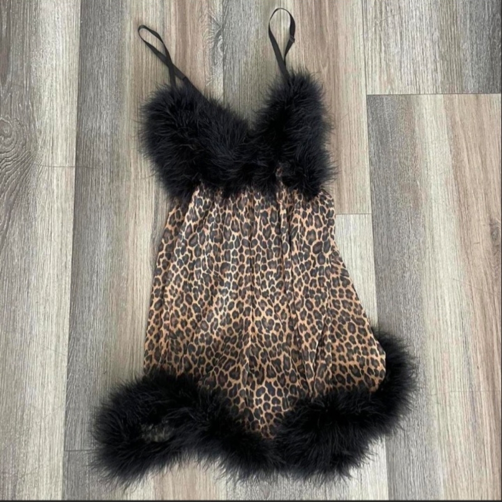 VTG Fredericks of Hollywood Marabou Babydoll